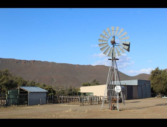 3,107HA FARM FOR SALE IN CALVINIA RURAL